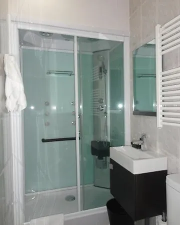 Otel Brustar Centric 2*